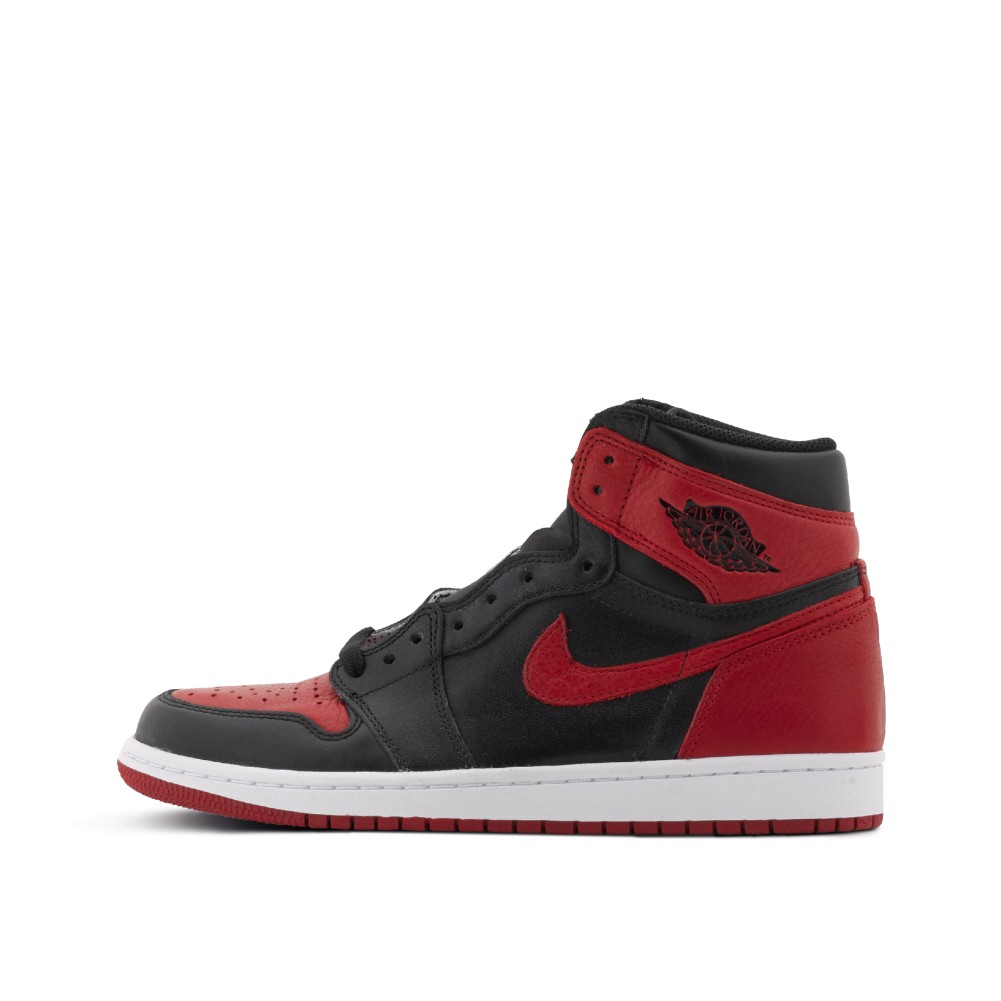 131-nike-airjordan1retrohigh-bredbanned.jpg