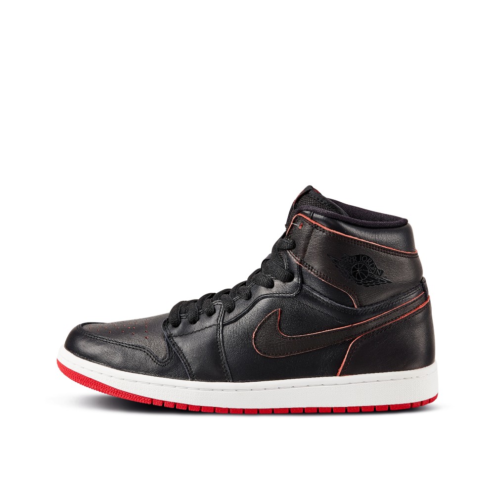242-nike-aj1lancemountain-black.jpg