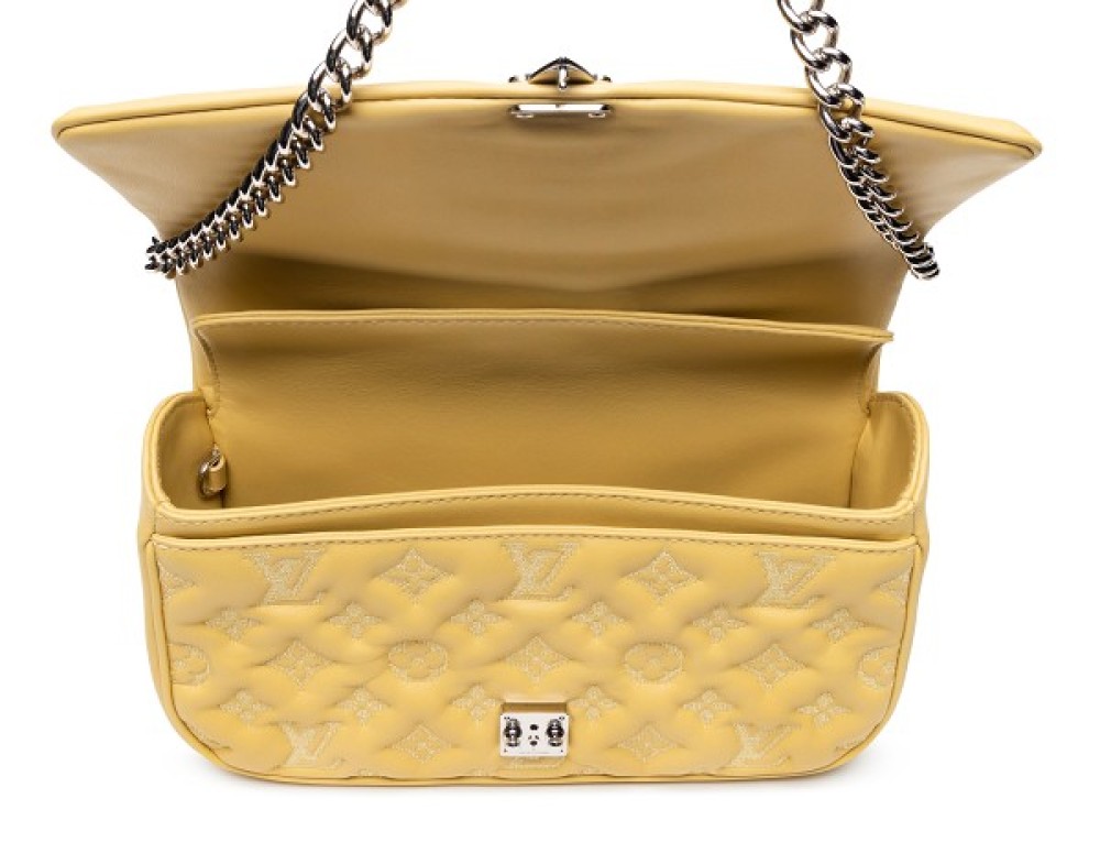 2464-2118handbags-c6pnv-07.jpg