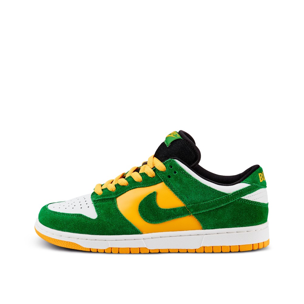 495-nike-dunk-sb-low-bucks.jpg