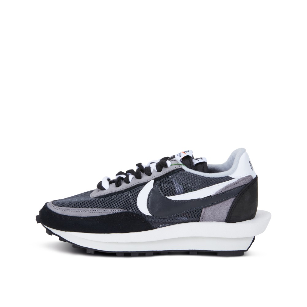 637-nike-ld-waffle-sacai-black.jpg