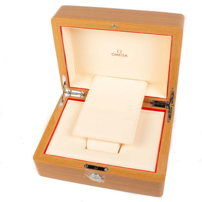 z424.53.40.21.03.002-SG-Omega-Wood-Box-Master.png